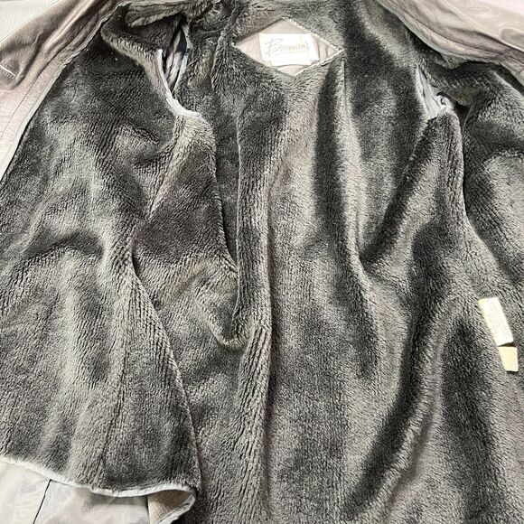 Elegant Black Leather Belted Jacket - Picture 8 of 12